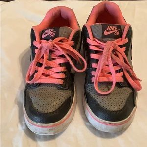 Women’s Nike SB Sz 7 1/2
